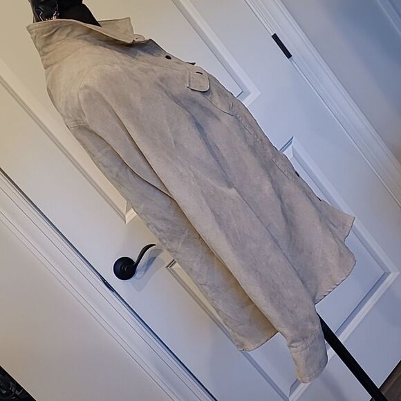 Croft&Barrow sz S button front shirt 100% poly feels like suade - Picture 2 of 9